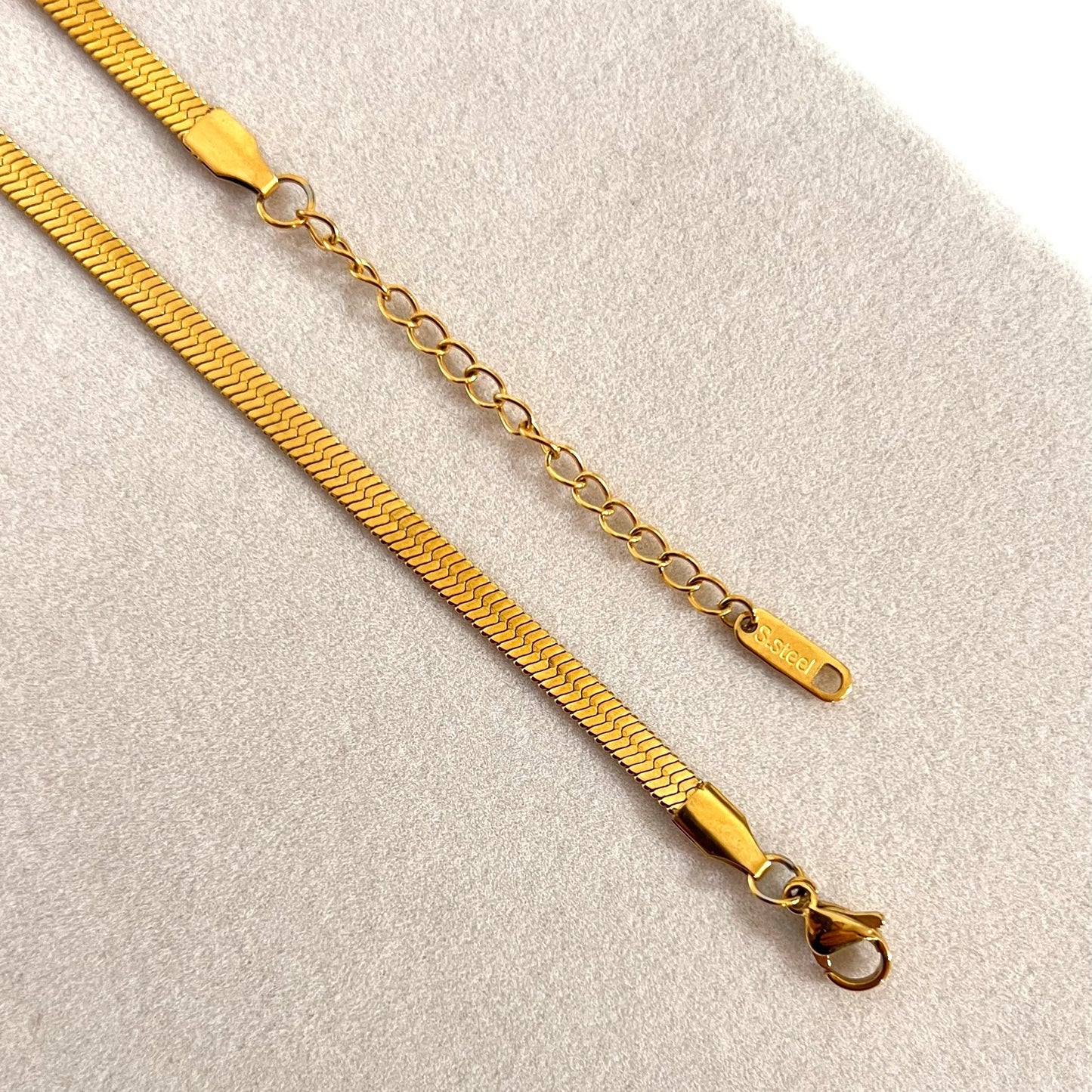 Herringbone Necklace – Stainless Steel Versatile Design