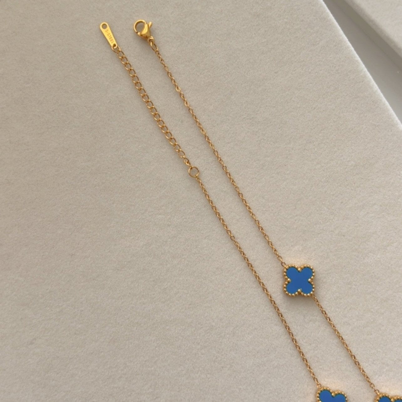 Gold Clover Necklace – Double-Sided Pendant  Stainless Steel