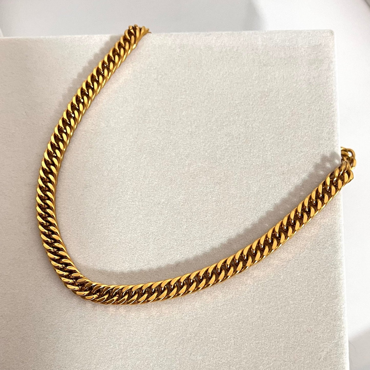 Cuban Link Chain Necklace – Unisex  Stainless Steel