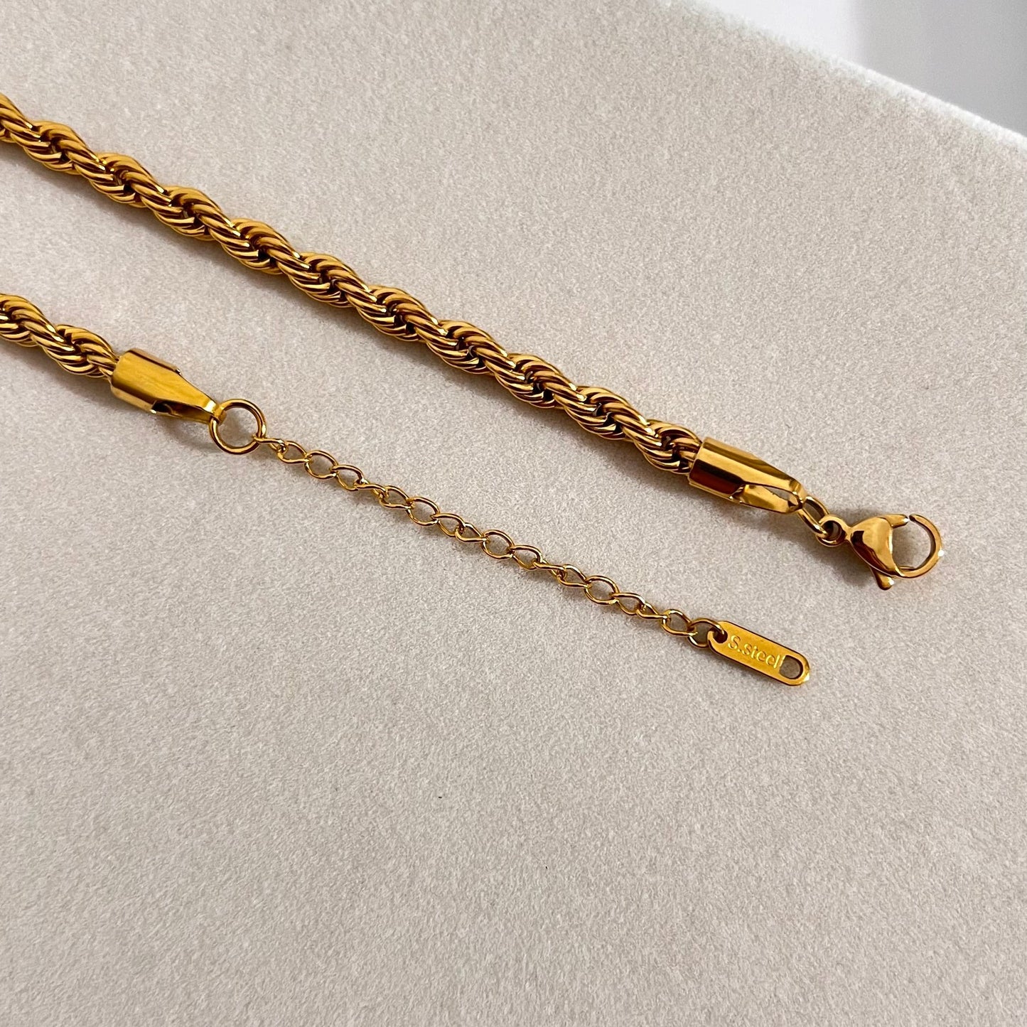 Rope Chain Necklace – Gold-Plated Stainless Steel  Unisex
