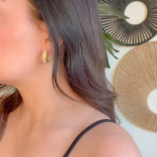 Twisted Pearl Hoop – Hypoallergenic