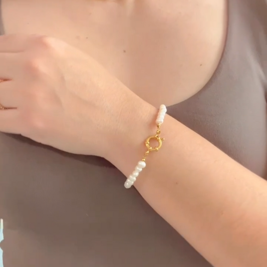 Tide -  Freshwater Pearl Bracelet with Nautical Clasp