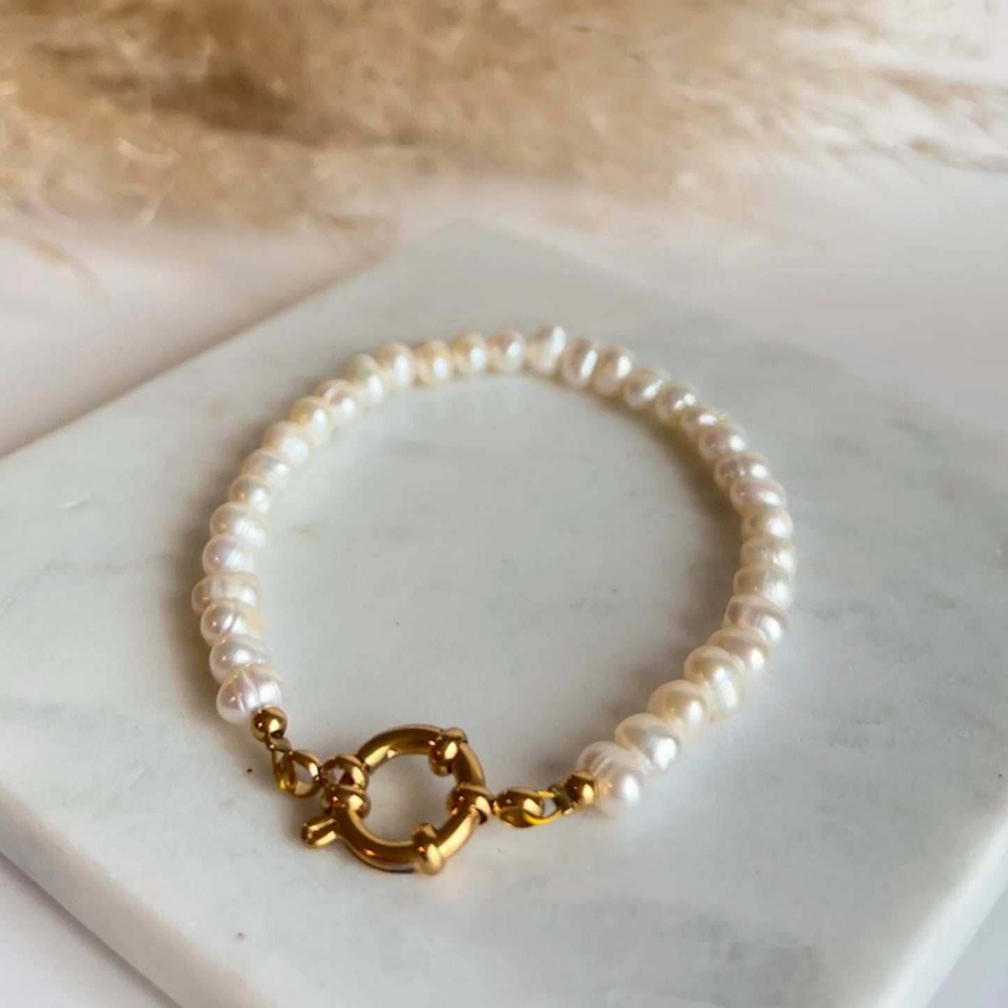 Tide -  Freshwater Pearl Bracelet with Nautical Clasp